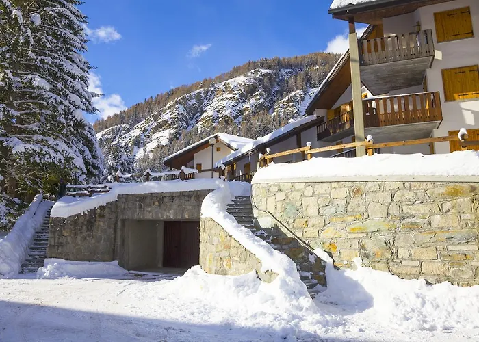 The Twins - * Champoluc